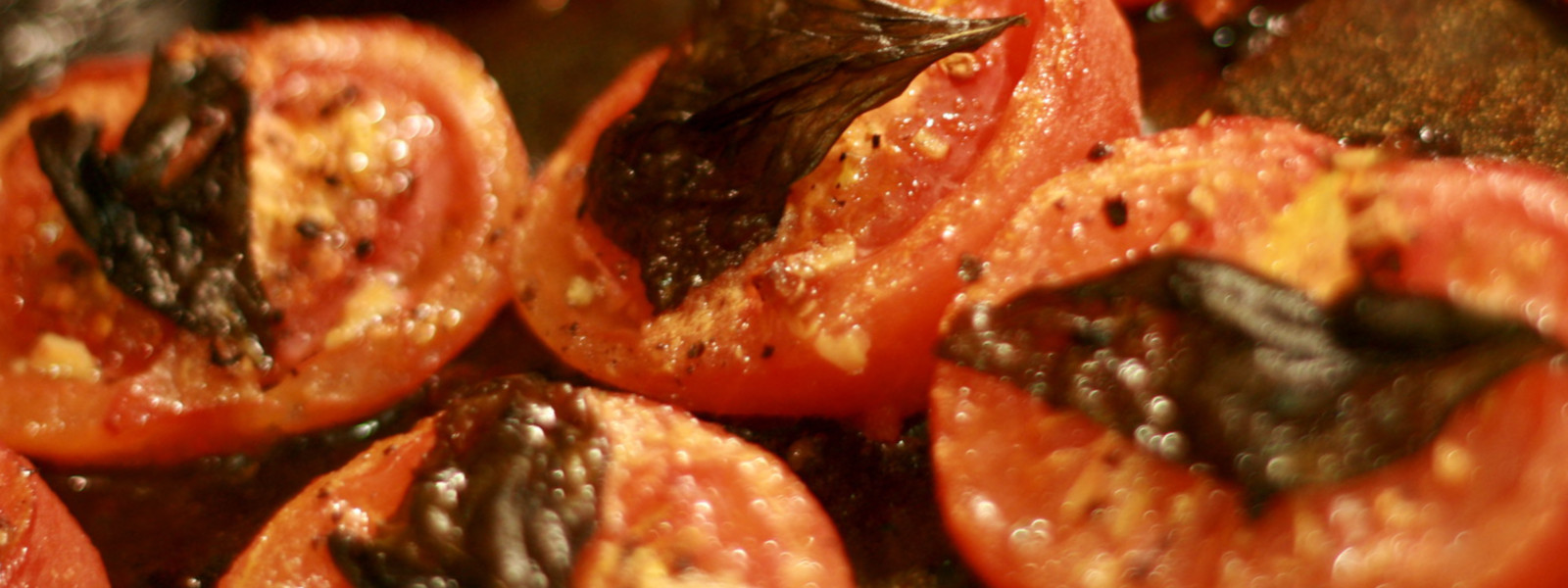 Tomates Grelhados Com Manjericão
