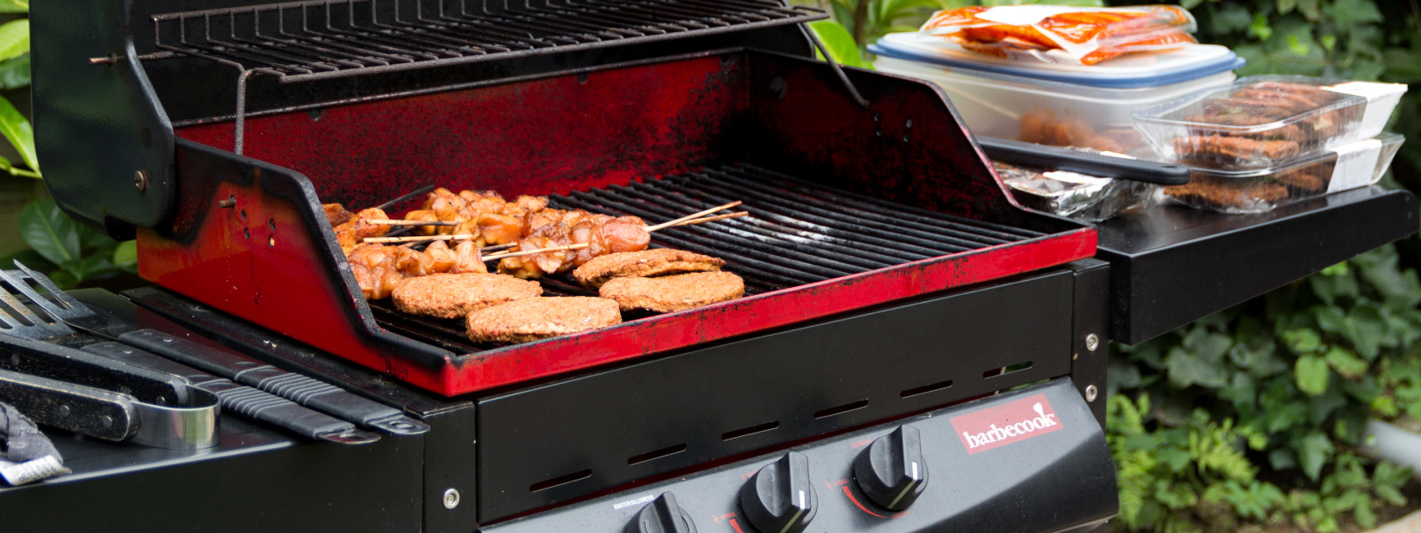 A imagem mostra uma das melhores churrasqueiras a gás